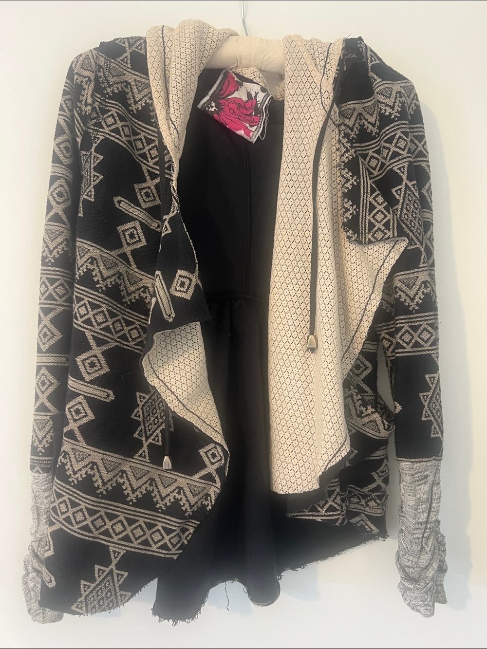 Scrapbook Original Black & Cream Aztec Hooded Knit Cardigan Adorable!! Size M